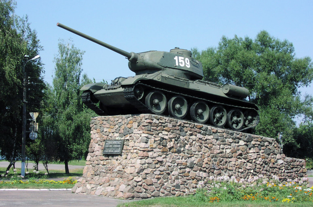 Пам’ятник визволителям в Ніжині. 